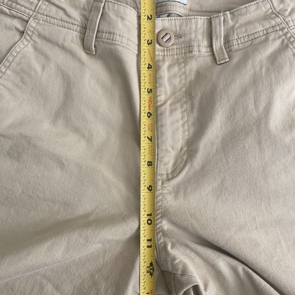 L.L.Bean Favorite Fit Womens Shorts Sz 12 Khaki High Rise Stretch Slash Pocket - Picture 8 of 11